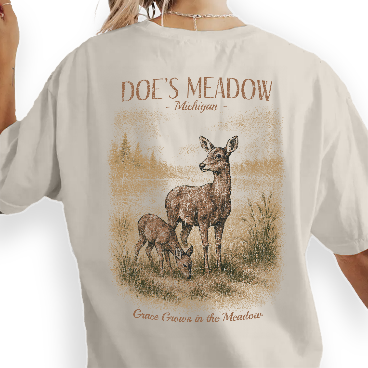 Doe’s Meadow Michigan Deer T-Shirt – Vintage Wildlife Tee, Retro Nature Graphic, Rustic Forest Souvenir Shirt for Outdoor Lovers